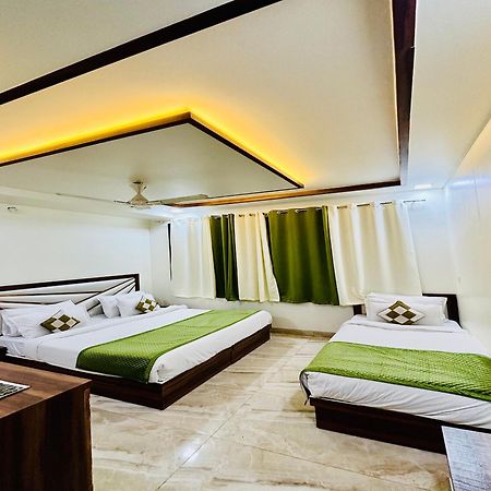 Crown Hotel Agra Near Taj Mahal 外观 照片