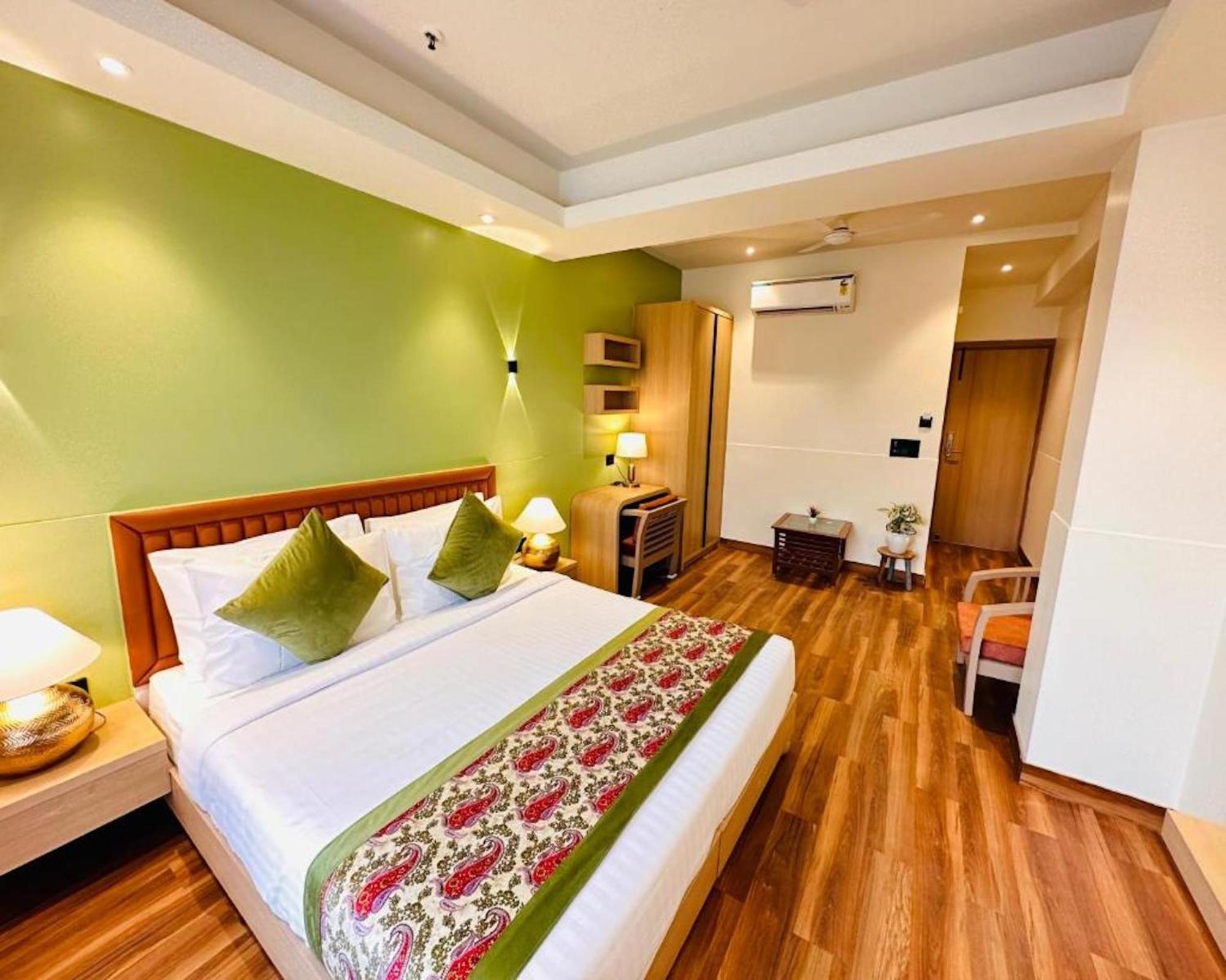 Crown Hotel Agra Near Taj Mahal 外观 照片
