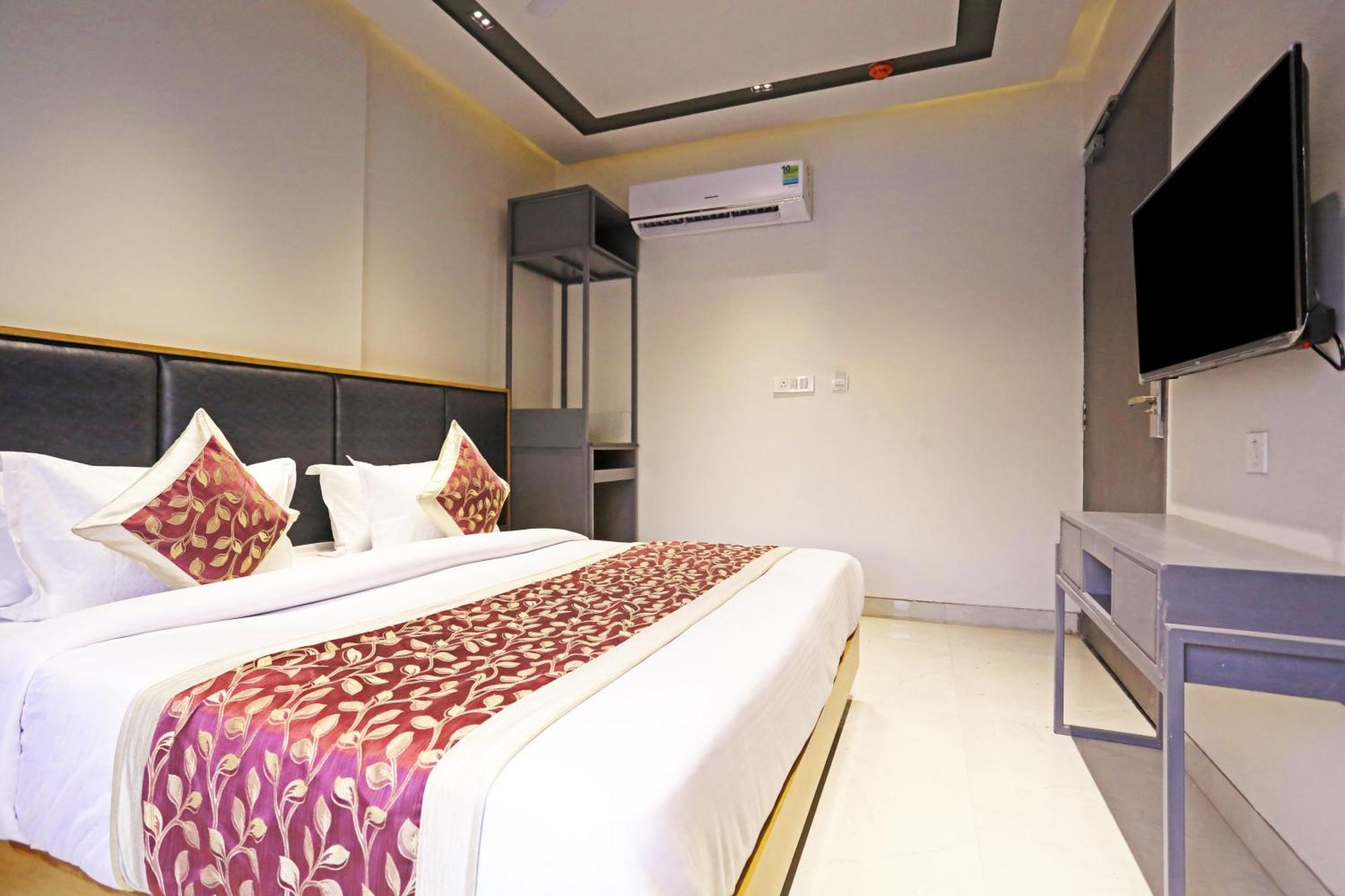 Crown Hotel Agra Near Taj Mahal 外观 照片