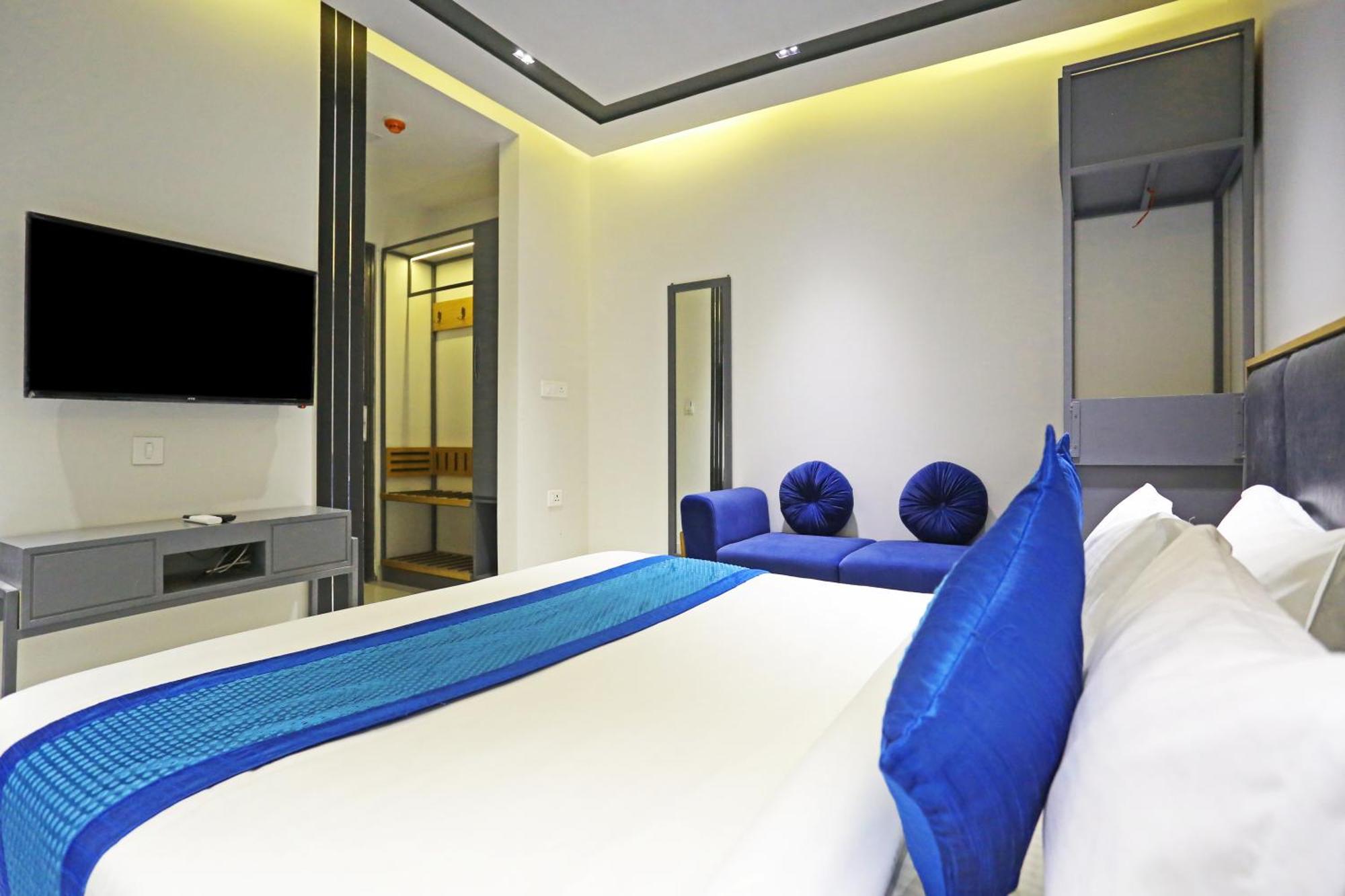 Crown Hotel Agra Near Taj Mahal 外观 照片