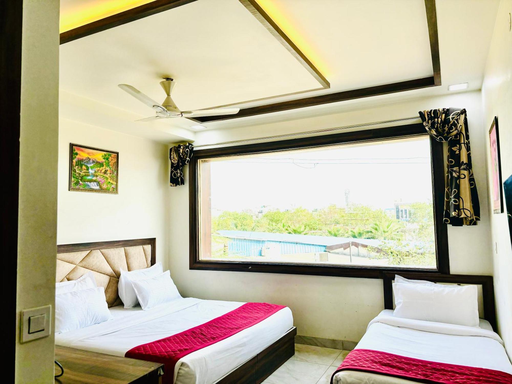 Crown Hotel Agra Near Taj Mahal 外观 照片