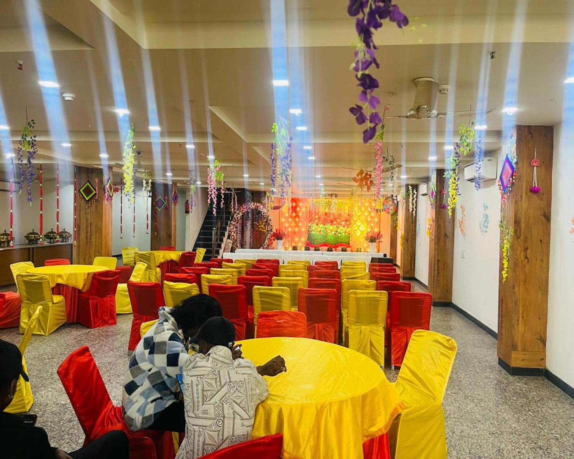 Crown Hotel Agra Near Taj Mahal 外观 照片