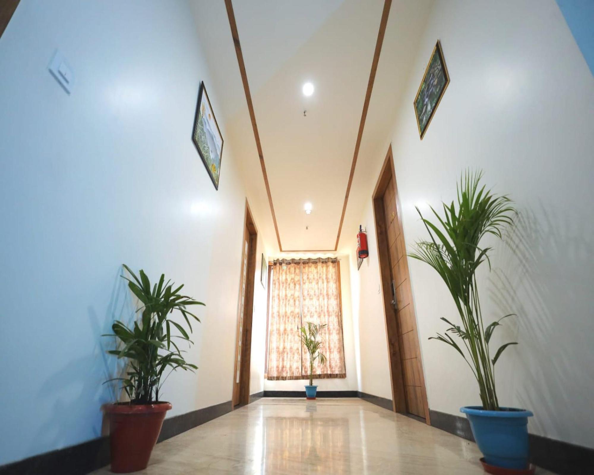 Crown Hotel Agra Near Taj Mahal 外观 照片