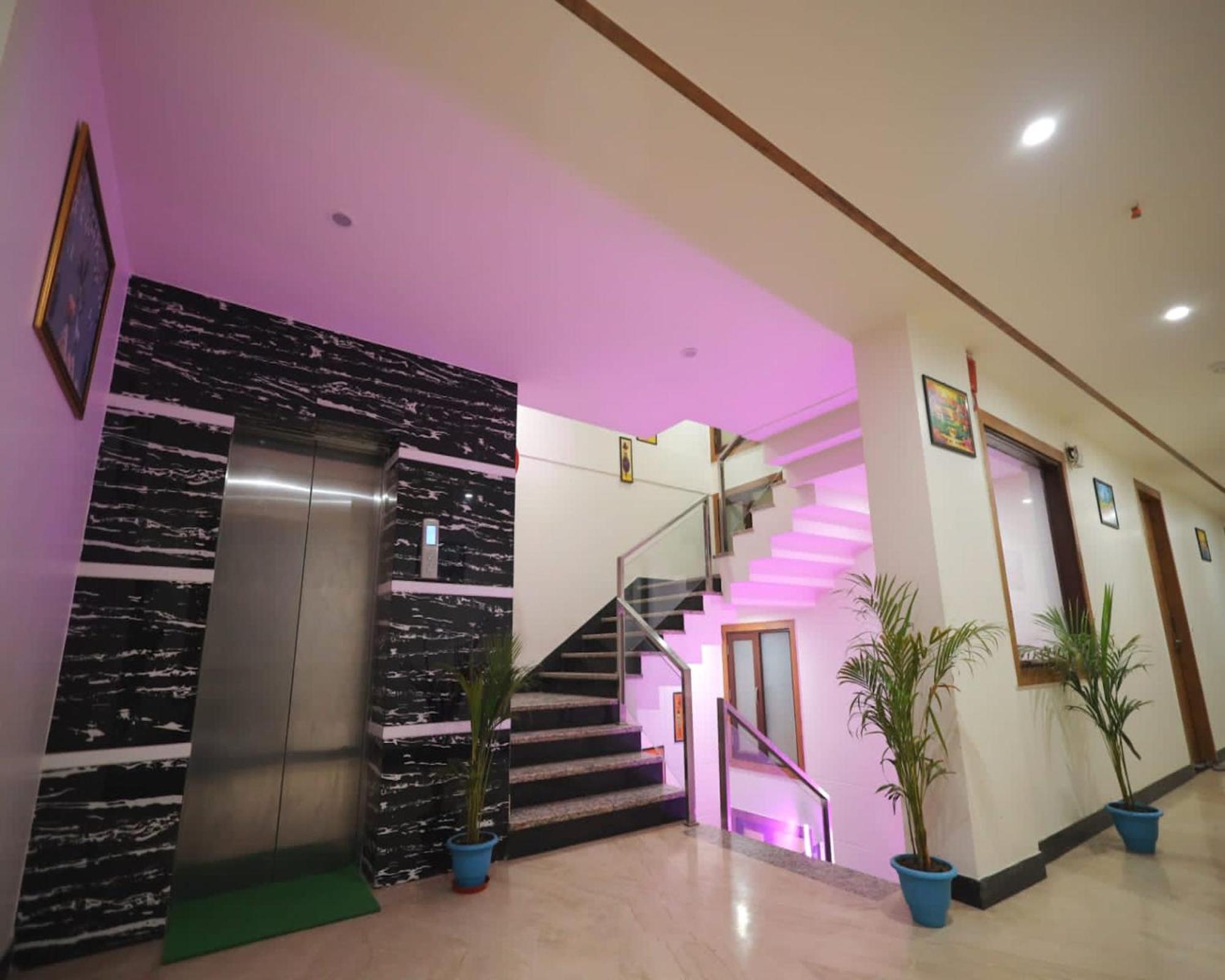 Crown Hotel Agra Near Taj Mahal 外观 照片